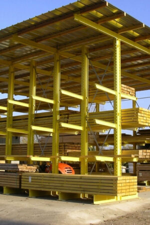 C'est quoi l'échelle d'un rayonnage métallique industriel