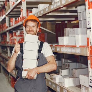 Éléments de sécurité des racks Guide complet pour un entreposage sûr